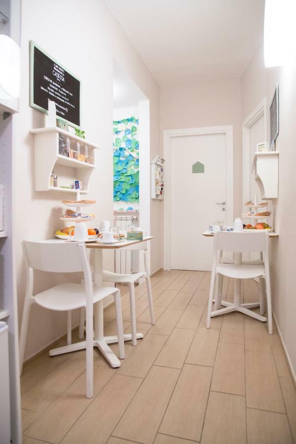 B&B Casetta Roma Bagian luar foto